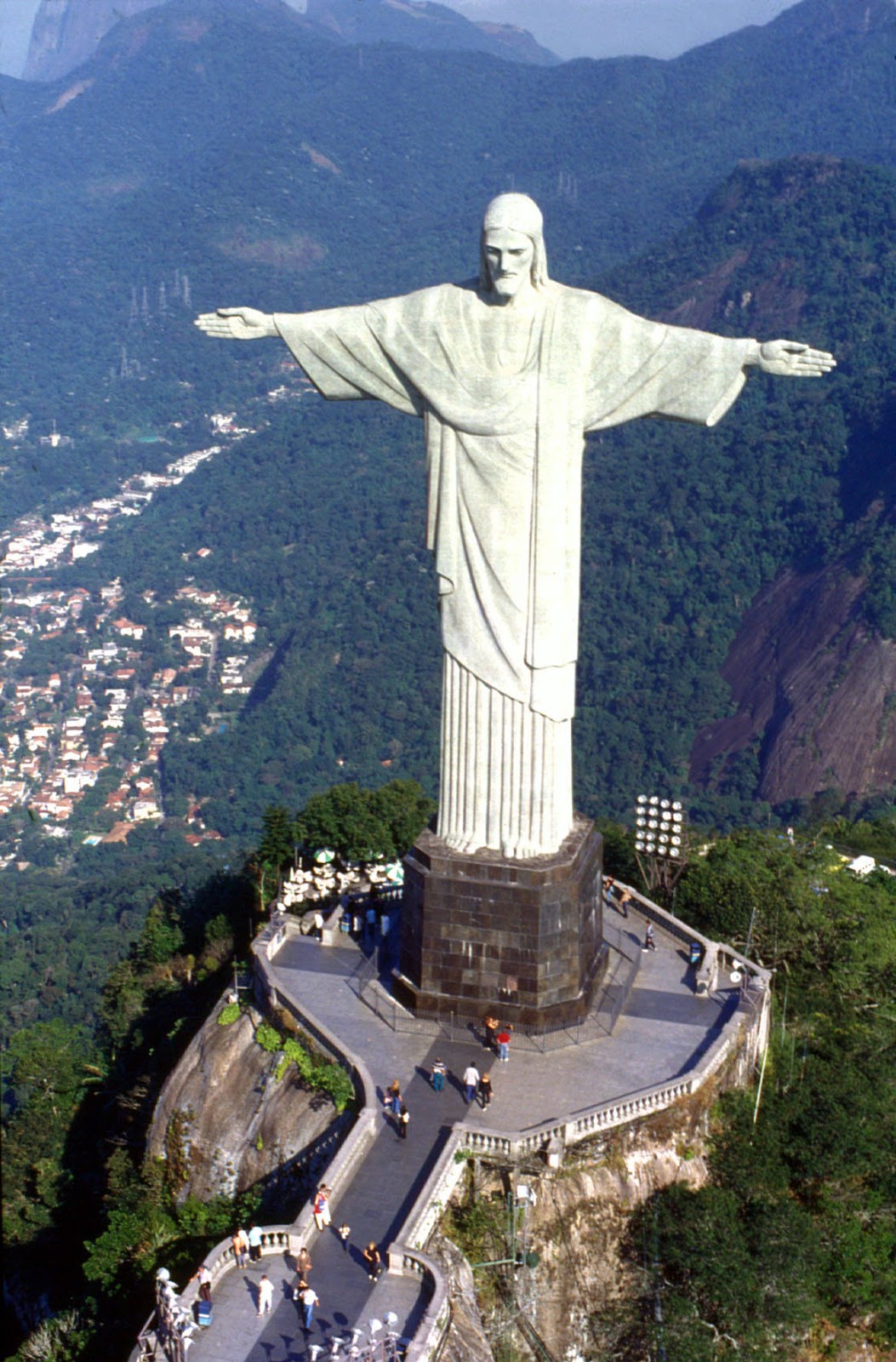 World Visits: Corcovado Mountain The Statue Of The Jesu, Rio de Janeiro ...